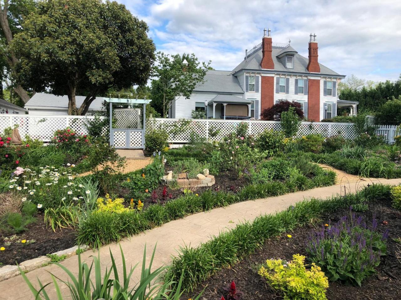 Highgate Estate & Gardens Bed & Breakfast Greensboro Bagian luar foto