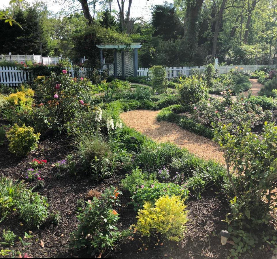 Highgate Estate & Gardens Bed & Breakfast Greensboro Bagian luar foto