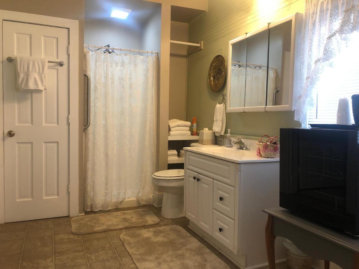 Highgate Estate & Gardens Bed & Breakfast Greensboro Bagian luar foto