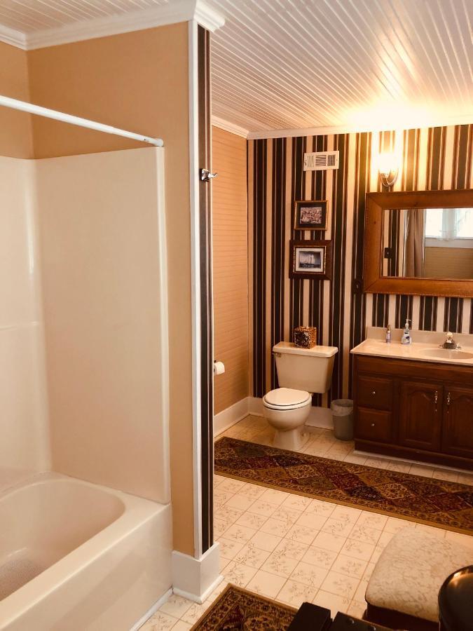 Highgate Estate & Gardens Bed & Breakfast Greensboro Bagian luar foto